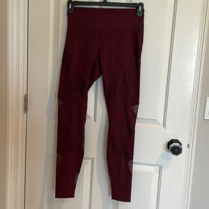 Lululemon wine leggings with mesh detailing size 8